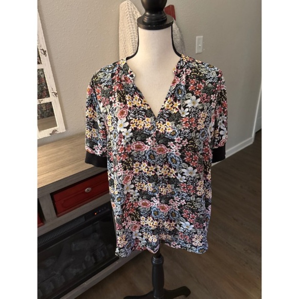 Catherine Malandrino top size xl‎ floral